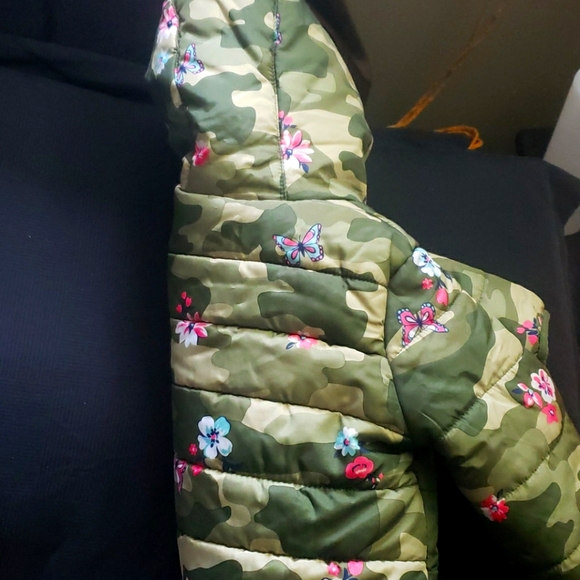 Carters Girl's Camo Jacket 12 M - Picture 4 of 4